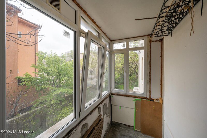 Titan, 2 camere langa parcul IOR, etaj 1, potential de transformare